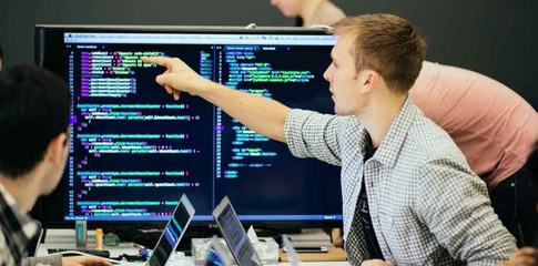 高校計(jì)算機(jī)學(xué)科排行榜 北大無(wú)緣前三，東南大學(xué)僅次于清華，軟件開(kāi)發(fā)實(shí)力引人矚目